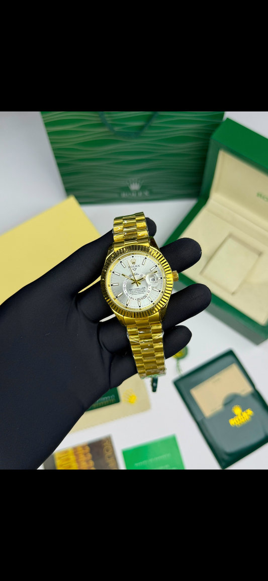 LUXUEY ROLEX SKY-DWELLER.   GOLD WHITE  EDITION DIAMOND  WATCH