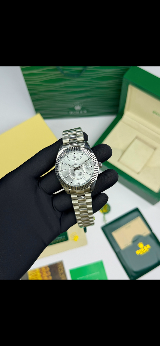 LUXUEY ROLEX SKY-DWELLER.      SILVER EDITION DIAMOND  WATCH