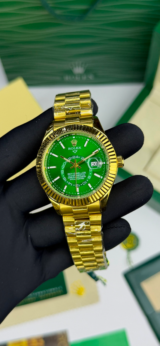 LUXUEY ROLEX SKY-DWELLER.   GOLD   BLUE  EDITION DIAMOND  WATCH