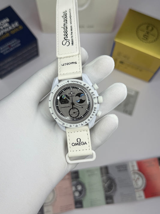 Premium White Sports Luxury Analog Watch with Designer Dial & Silicone Strap