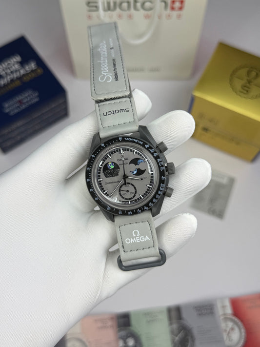 Premium Grey Sports Luxury Analog Watch with Designer Dial & Silicone Strap