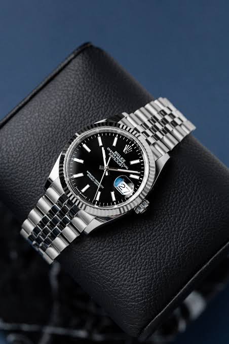 Rolex Datejust Men's Automatic Stainless Steel Watch with Black Dial & Fluted Bezel (Jubilee Bracelet)