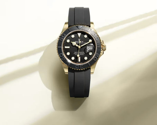 Luxury Black DiverAutomatic Watch with Gold-Tone Bezel & Rubber Strap